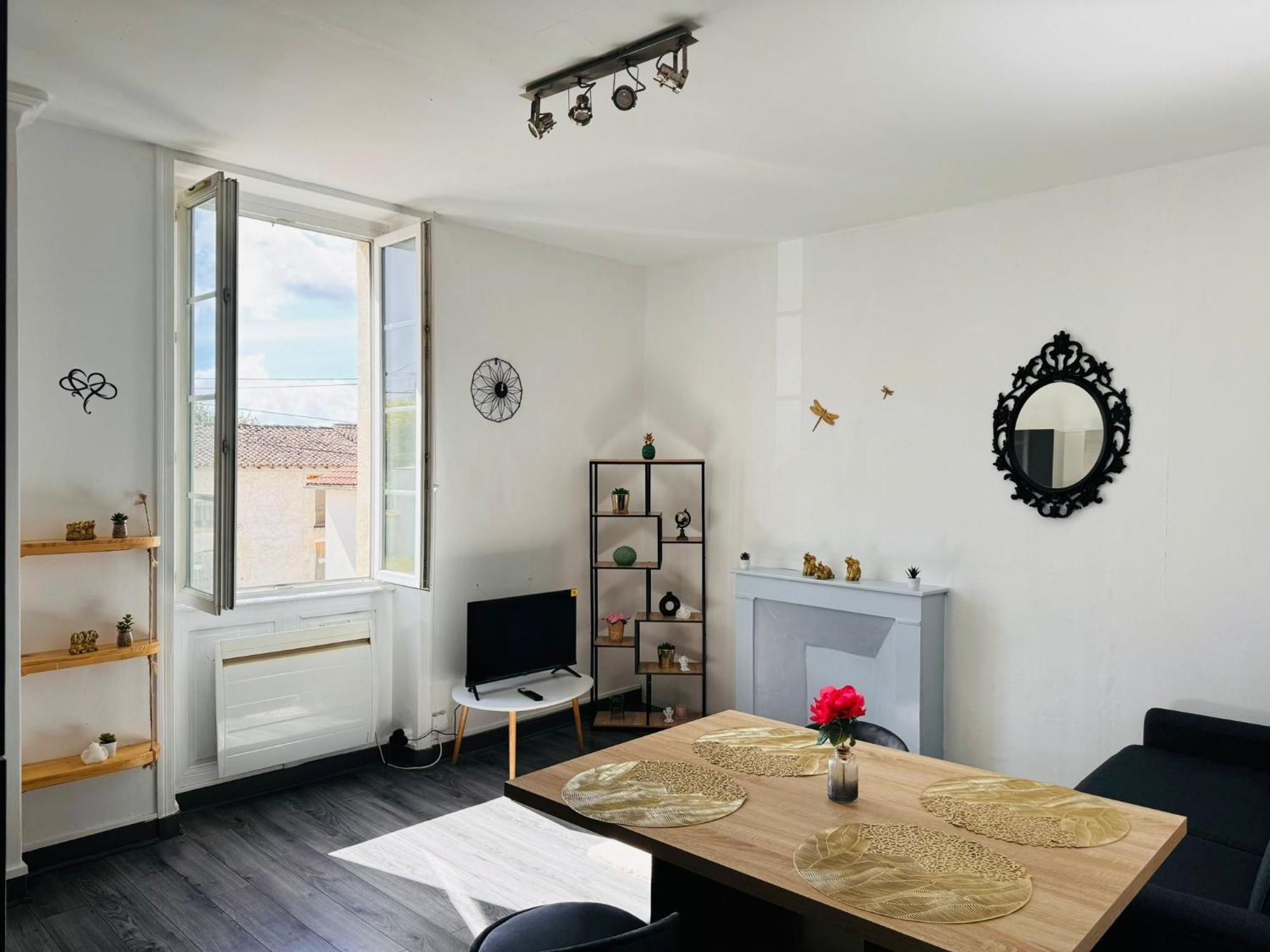 Islen Lägenhet Cognac Exteriör bild